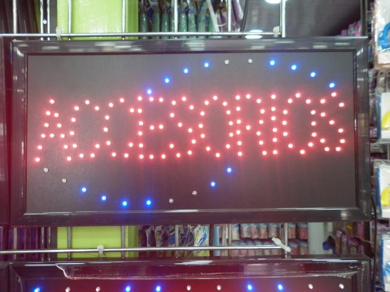 LETRERO LED ACCESORIOS