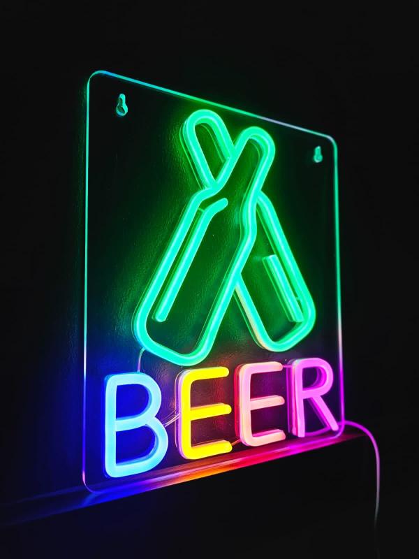 LETRERO NE&Oacute;N BEER BOTELLAS